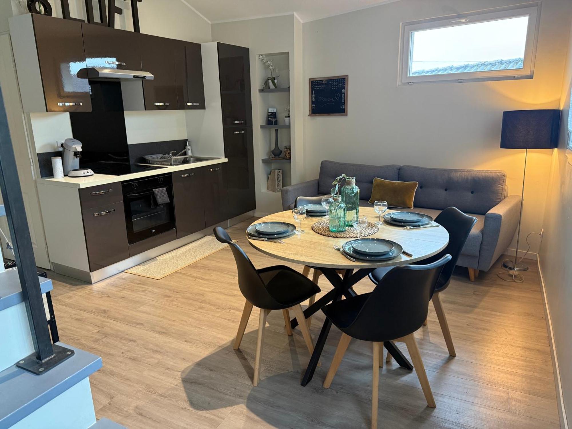 Loft, Studio And Love Rooms Bourg-Saint-Christophe エクステリア 写真