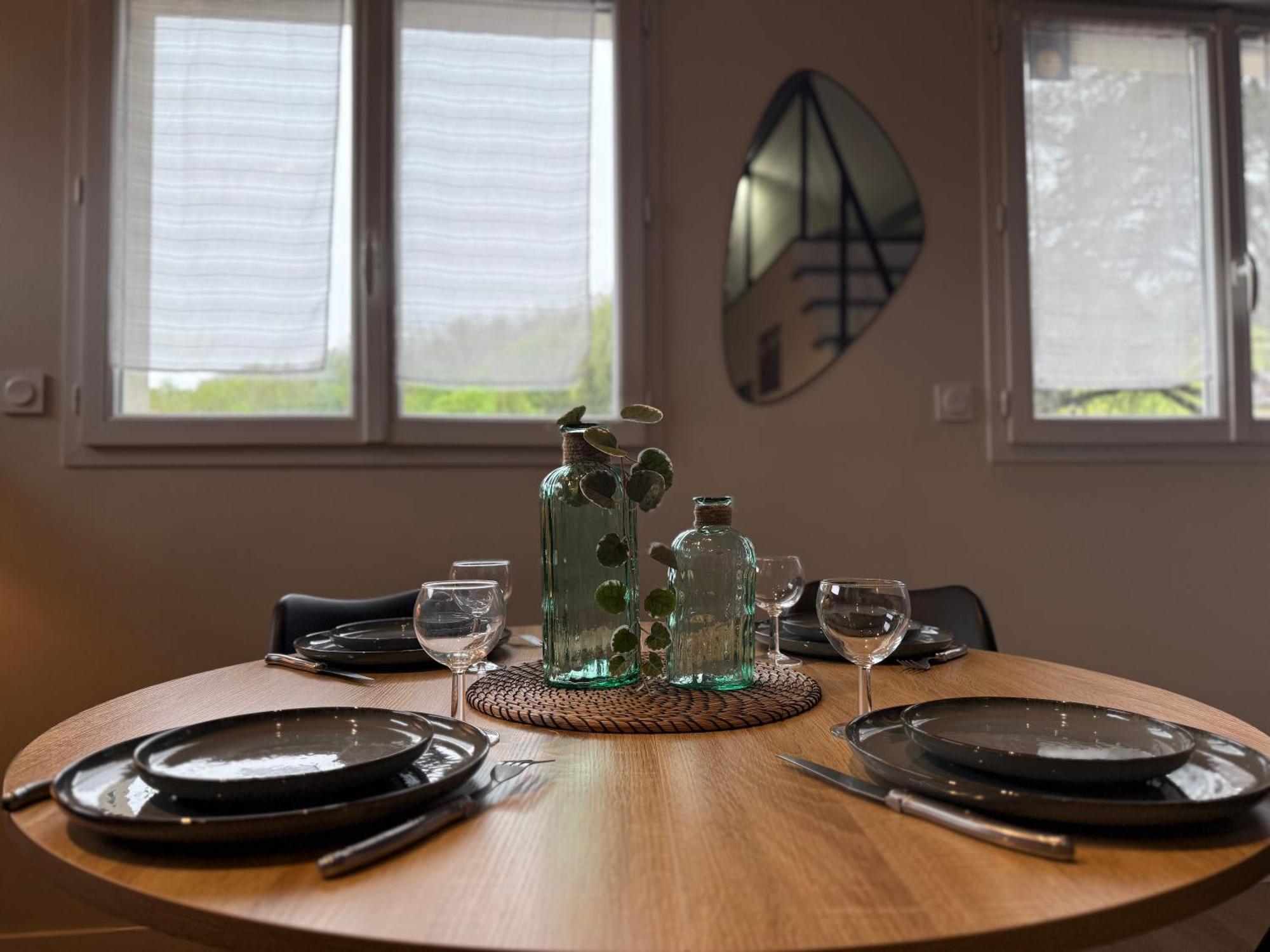 Loft, Studio And Love Rooms Bourg-Saint-Christophe エクステリア 写真