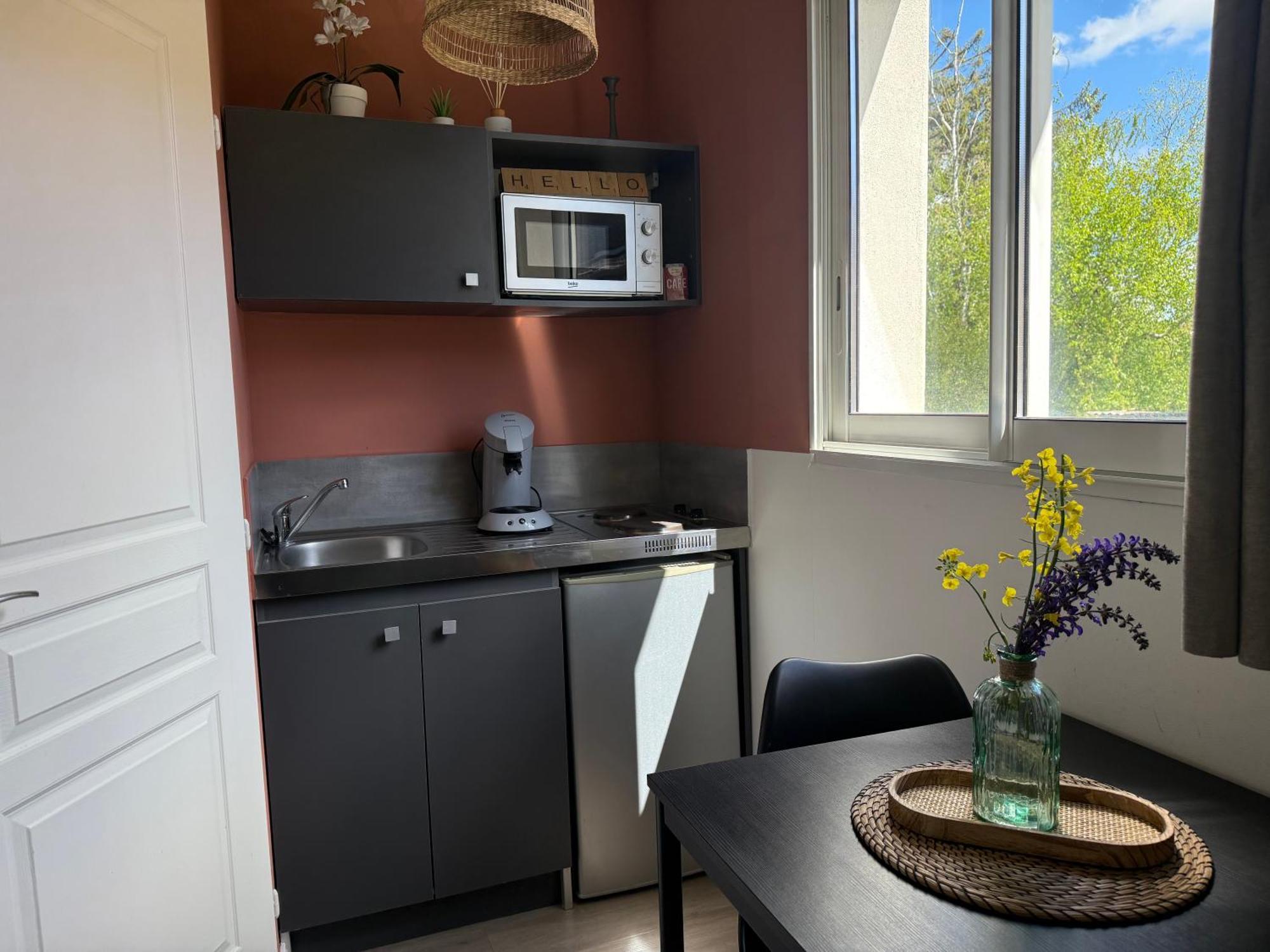 Loft, Studio And Love Rooms Bourg-Saint-Christophe エクステリア 写真